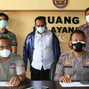 Lantaran Sakit Hati, Pria Ini Sebar Foto Porno Mantan Istri