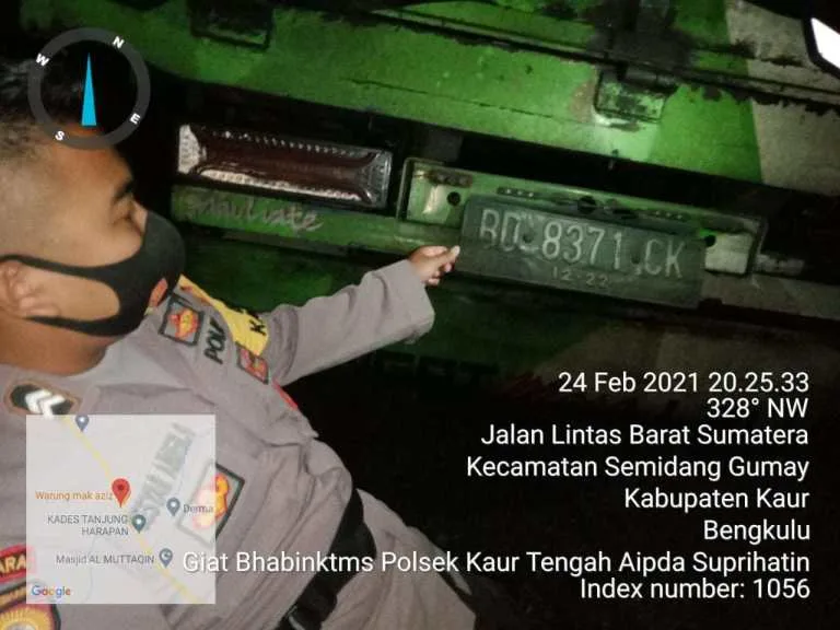 Elak Sapi, Truk Muatan Pakan Tabrak Warung Kaur Tengah