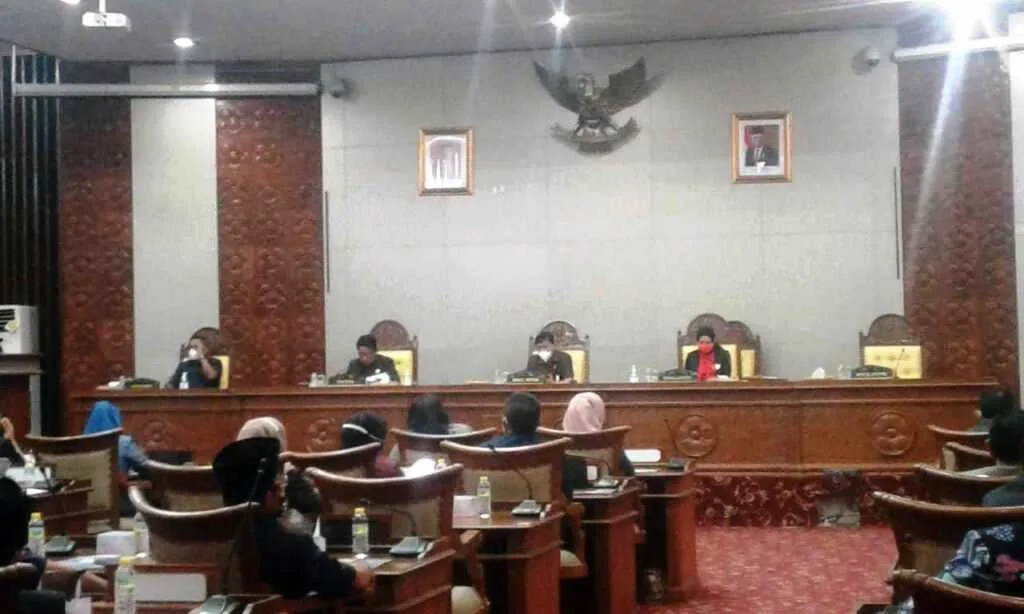 Paripurna DPRD Prov Bengkulu, Penyampaian Nota Penjelasan Raperda Usulan Gubernur