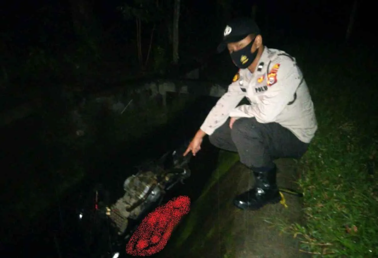 Penemuan Mayat Di Saluran Irigasi Belakang Polsek Seginim Bengkulu Selatan