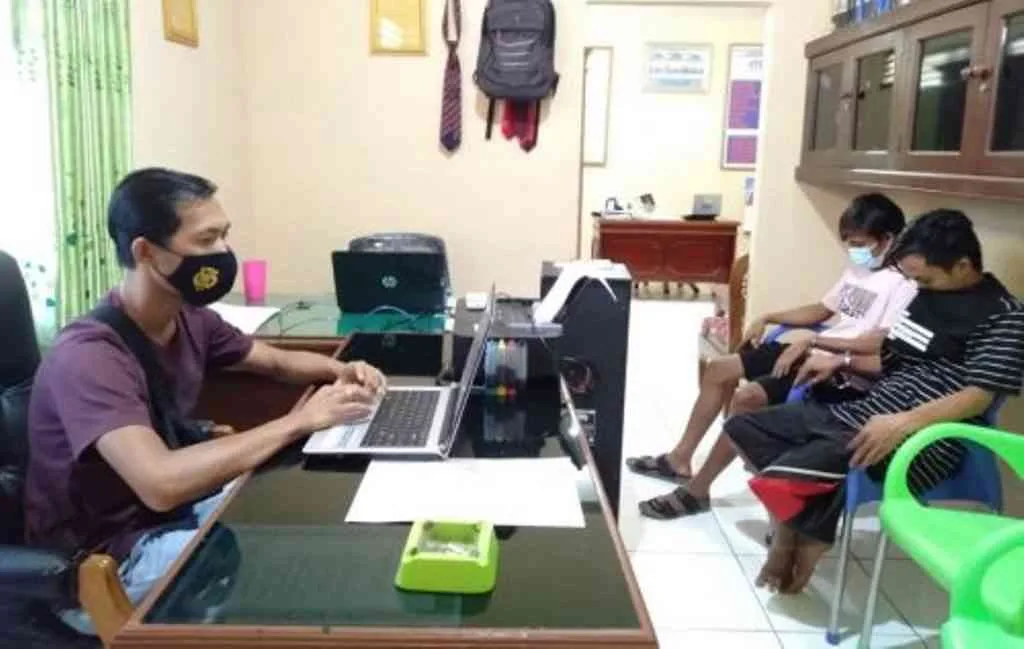 Terlibat Peredaran Narkotika, 2 Pemuda Di Tangkap Polisi