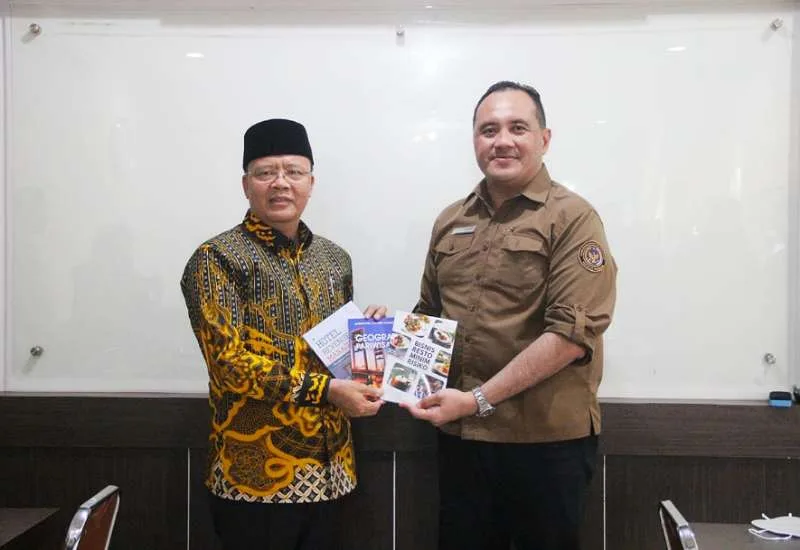 Gubernur Rohidin: Pengembangan Kepariwisataan Bengkulu Butuh Dukungan SDM Berkompeten dan Berkualitas