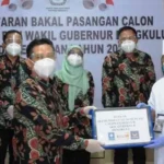 Helmi – Muslihan Pendaftar Pertama di KPU Provinsi Bengkulu