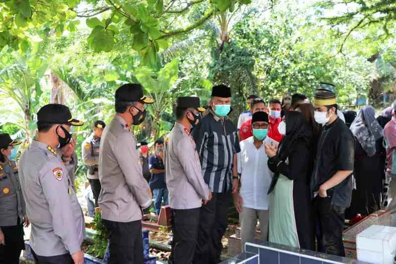 Kapolda Bengkulu Turut Berduka Atas Wafatnya AKBP Nazwar