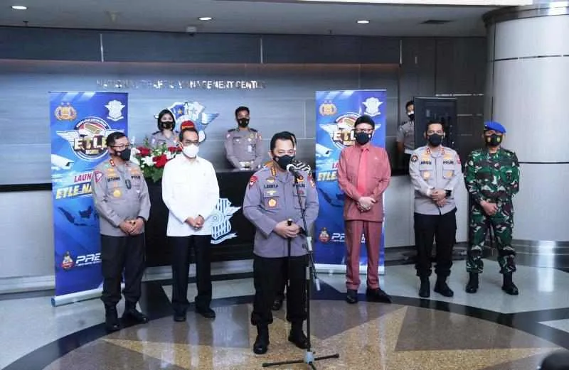 Kapolri: Layanan SIM dan STNK Juga Akan Online
