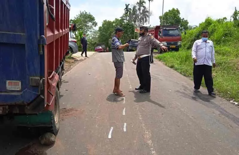 Tabrak Truk Pasir, Seorang Pelajar Tewas Ditempat