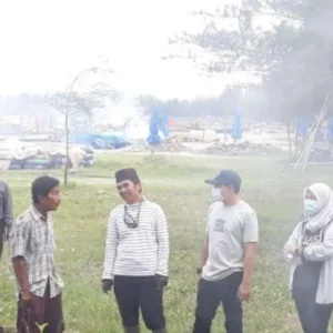 Wawali Dedy Wahyudi, Keroyokan Bersama Warga di Pantai Jakat