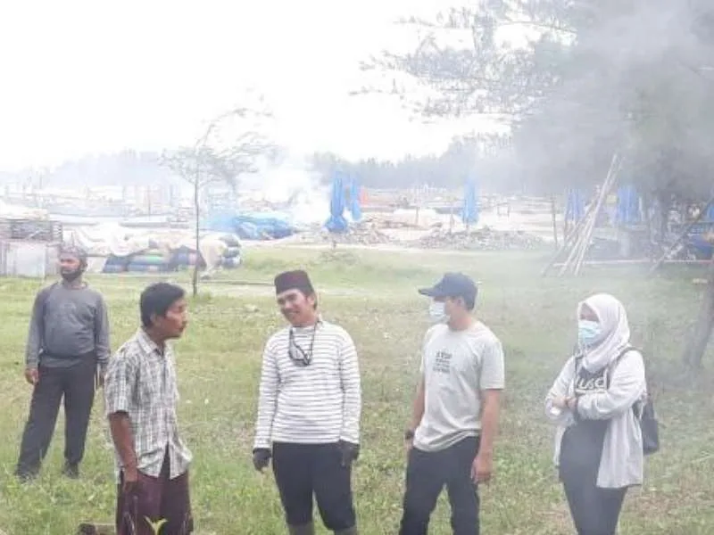 Wawali Dedy Wahyudi, Keroyokan Bersama Warga di Pantai Jakat