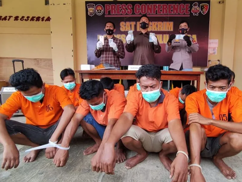 Main Judi, 8 Orang Diamankan Kepolisian