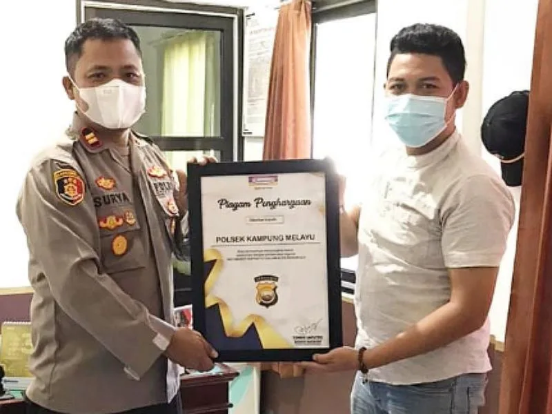 Berhasil Ungkap Pencurian, PT Indomaret Berikan Piagam Penghargaan Kepada Polsek Kampung Melayu