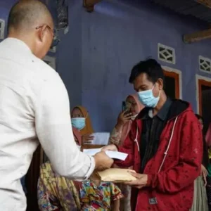 Bupati Gusnan dan FKPD Antar Haikal Operasi ke RSUP Dr. M. Hoesin Palembang