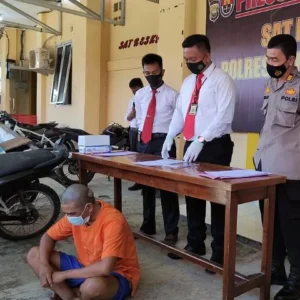 Tendang Pipi Istri, Warga BU Ditangkap