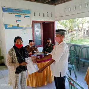 Jaga Prokes, Pembagian BLT DD Tahap 4 dan 5 Desa Pelajaran 1 Kaur Berjalan Lancar