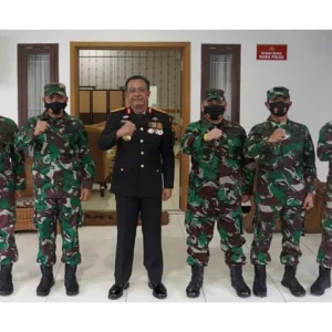 Kasrem 041/Gamas dengan PJU Korem 041/Gamas Memberikan Surprise Kepada Wakapolda Bengkulu
