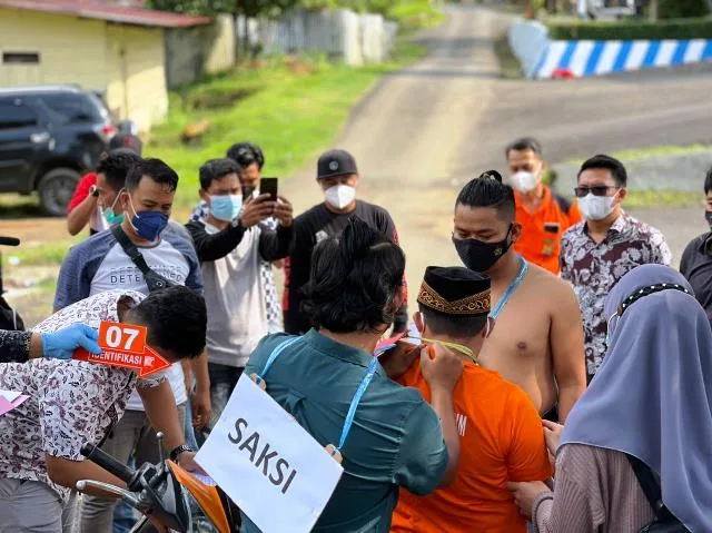 Rekontruksi Pembunuhan Sopir Truk di Kepahiang, Korban Dan Pelaku Sempat Adu Mulut