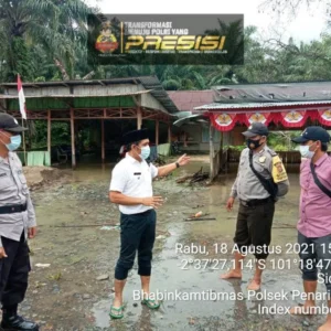 Banjir Genangi 2 Rumah, Polsek Penarik Raya Gerak Cepat Bantu Warganya
