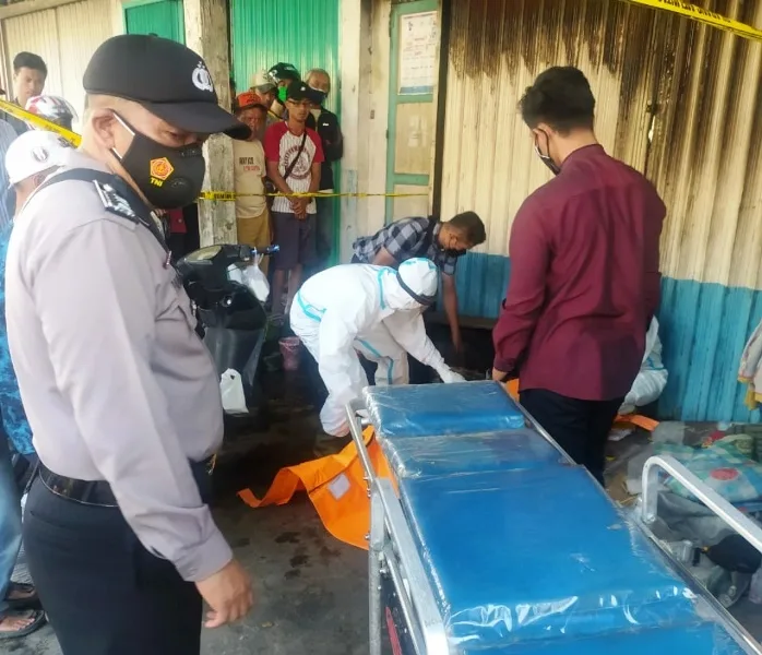 Ditemukan Meninggal di Depan Toko Jam, Polisi Masih Selidiki Penyebabnya