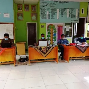 Kades Ulak Lebar Bersama BPD Laksanakan Verifikasi Data Usulan DTKS Dinsos