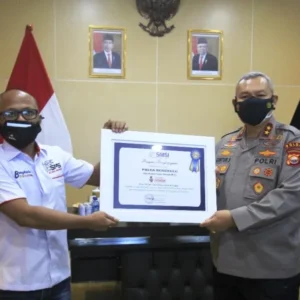 SMSI Berikan Penghargaan Kepada Kapolda Bengkulu Sebagai Bentuk Apresiasi Kinerja Polri