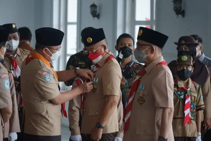 Terima Lencana Dharma Bakti, Bupati Bengkulu Selatan Ucapkan Rasa Syukur