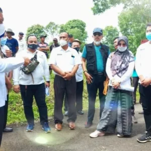 Anggota Dewan Provinsi Bengkulu, Tantawi Dali Pantau Irigasi Jebol di Kemumu