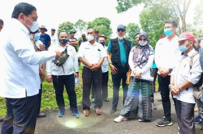 Anggota Dewan Provinsi Bengkulu, Tantawi Dali Pantau Irigasi Jebol di Kemumu