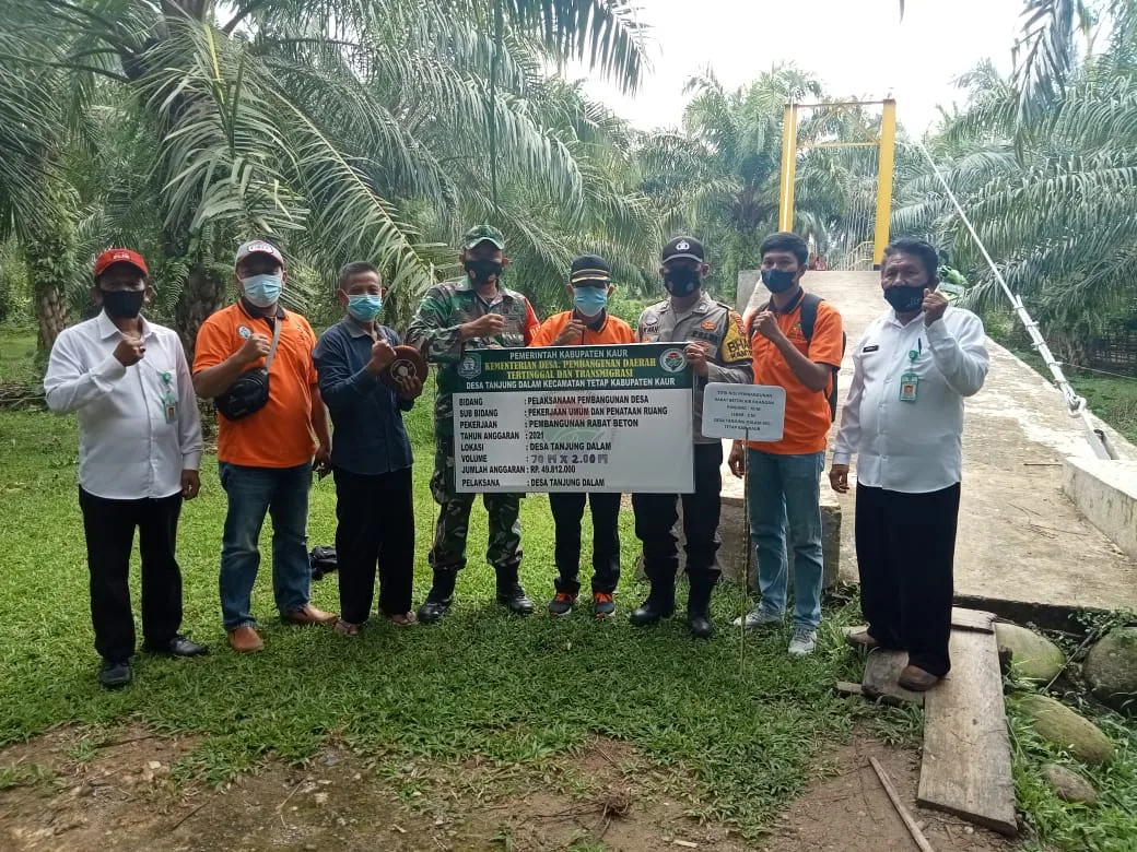Desa Tanjung Dalam Laksanakan Kegiatan Titik Nol Rabat Beton