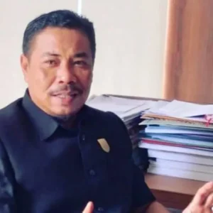 Dewan Provinsi Minta Gubernur dan Wakil Tingkatkan Sinergitas Dengan Para Bupati/Walikota Malam Penggalangan Dana Solidaritas Palestina, Bang Usin Ajak Masyarakat