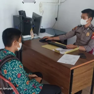 Helm Mahal Raib Dicuri, Pelajar BS Lapor Polisi
