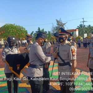 Kapolres Kaur Pimpin Upacara Sertijab Kabag, Kasat, Kapolsek dan Kasi Polres Kaur