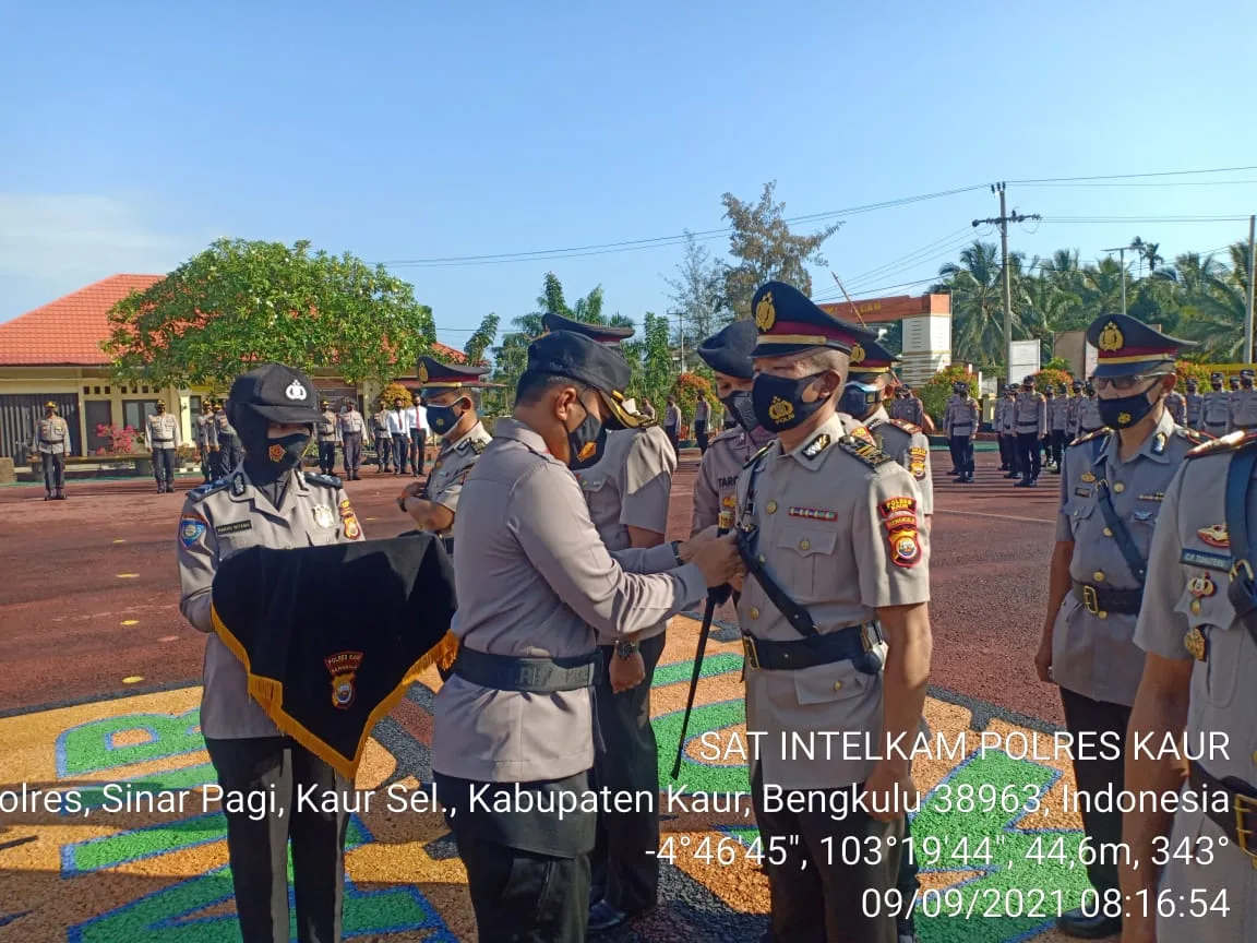 Kapolres Kaur Pimpin Upacara Sertijab Kabag, Kasat, Kapolsek dan Kasi Polres Kaur