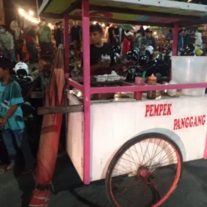 Kecelakaan Aksi Balap Liar di Pantai Panjang, Pedagang Kena Imbas
