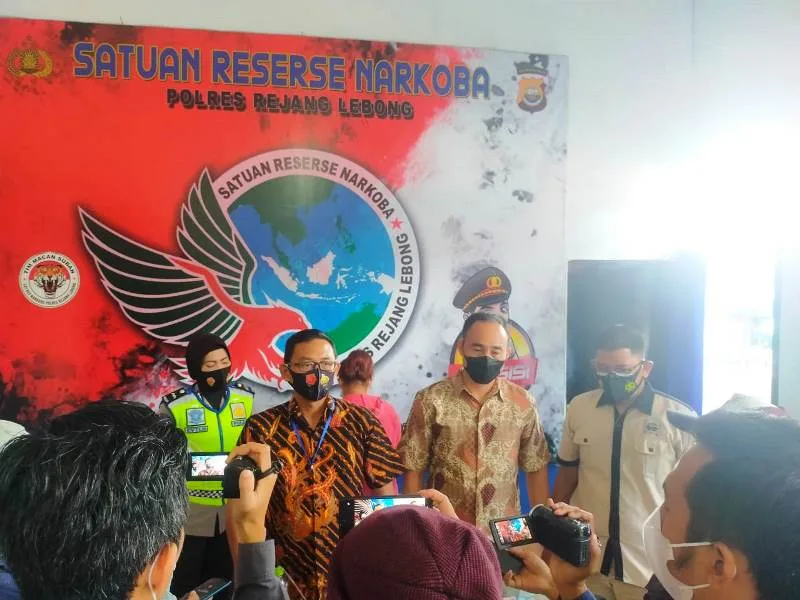 Miliki Narkotika Golongan 1, Polsek Padang Ulak Tanding Amankan Dua Terduga Pelaku