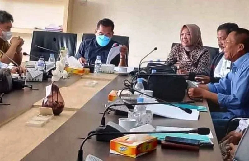 Pansus DPRD Provinsi Bengkulu Gelar Rapat Pembahasan Penyerahan Hasil Audit Bimex Periode 2016-2019
