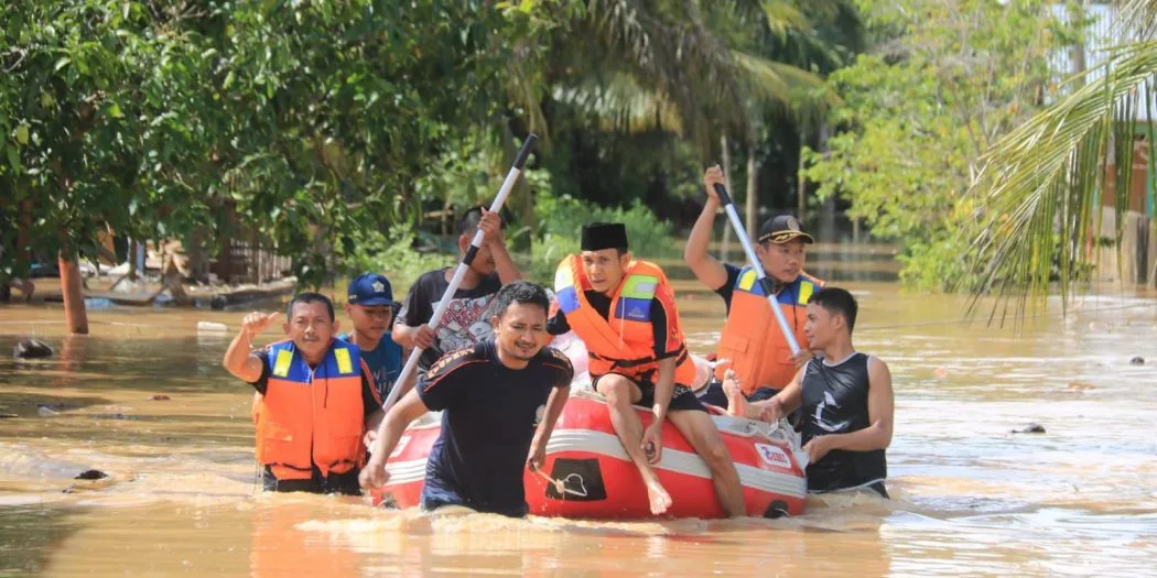 Evakuasi Warga, 2 Unit Perahu Karet Diturunkan