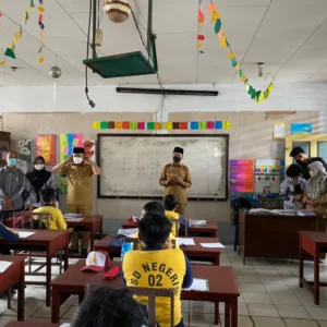 Gubernur Rohidin Tinjau PTMT Sekolah di Kabupaten Rejang Lebong