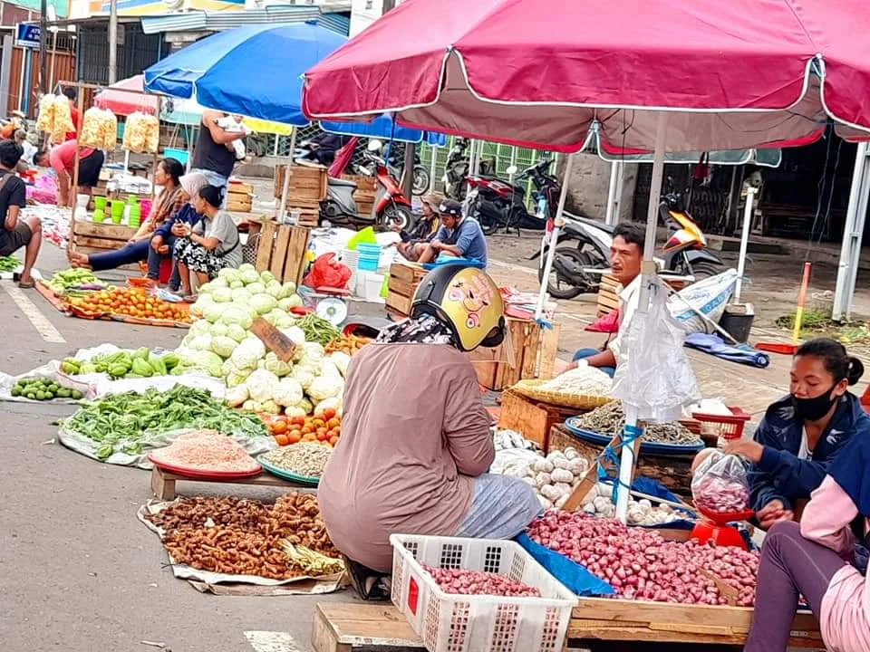 Pasar Panorama Semerawut, Wawali Dedy : Senin atau Selasa Depan Kita Bujuk Para Pedagang