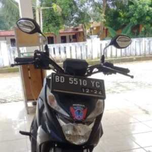 Pengendara Motor Tabrak ODGJ Hingga Keluarkan Darah Dari Telinga