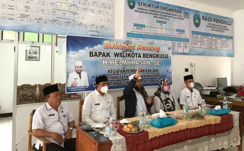 Walikota Helmi Hasan Perjuangkan Honor RT Naik