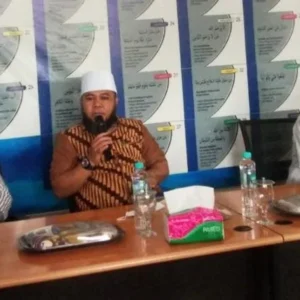 Walikota Helmi Hasan Serahkan Bantuan Alat Tangkap Ikan