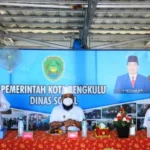 Walikota Heli Hasan Serahkan Bantuan kepada 40 Warga Disabilitas