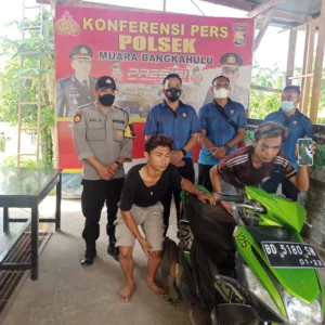 Apes, Dua Tersangka Penjambretan Pecah Ban Saat Dikejar Korban