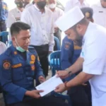 Kecelakaan Saat Bertugas, Helmi Hasan Apresiasi dan Beri Santuna 4 Petugas Damkar
