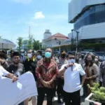 KSP Moeldoko dan Walikota Semarang Di Usir