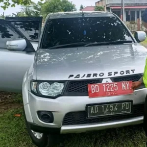 Mobil Dinas Pakai Plat Nomor Hitam Terjaring Razia