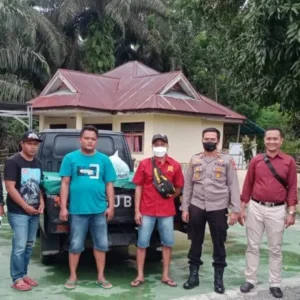 Polisi Grebek Kontrakan Berisi 25 Ton Pupuk Yang Diduga Palsu