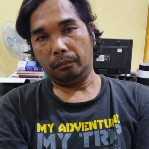 Pria Ini Tertangkap Saat Panen Sawit Milik Orang Lain