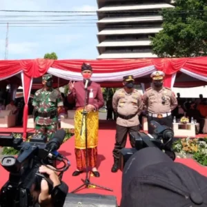 15.900 Personil Polda Siap Amankan Nataru, Ganjar Pimpin Apel