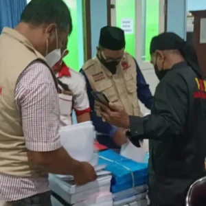 Dinas Kominfo Rembang Serahkan Dokumen LPJ Dana BOS ke Lembaga PKN