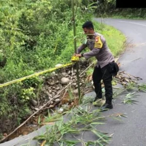 Jalan Longsor, Polres Lebong Himbau Berhati – Hati